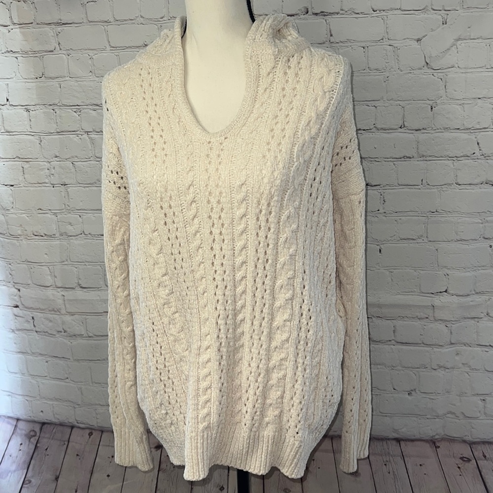 ANTHROPOLOGIE Rue and Willow Cable Knit Hooded Sweater